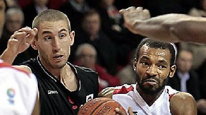 «Καθαρίζουν» πέντε