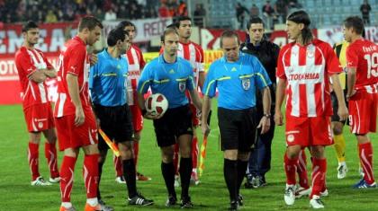 Τη μοναξιά της κορυφής…