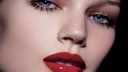 Στην κλίση του κεφαλιού… το μυστικό της γοητείας!