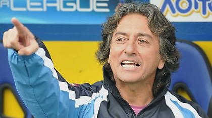 Βλάχος: «Τα κεφάλια ψηλά»