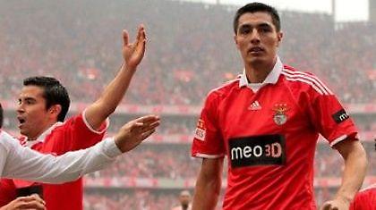 Καρντόσο για φίλημα!