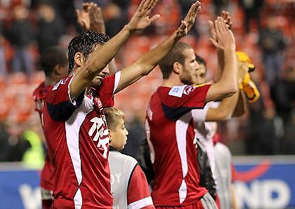 Οι νίκες πληρώνονται!