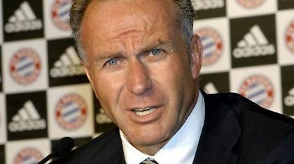 Ρουμενίγκε: «Δεν πάει πουθενά ο Μπάστιαν»