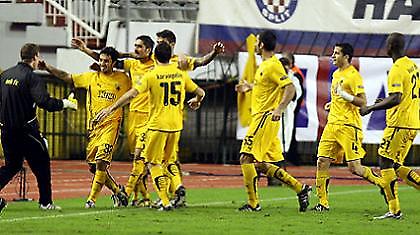 Μη σταματάς, δικέφαλε!