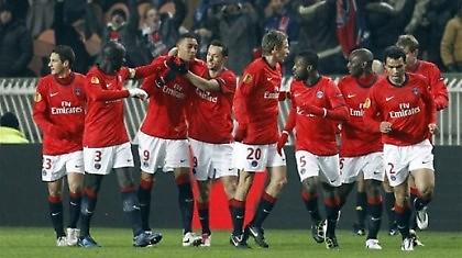 «Τεσσάρα» κι ασ’ τους να… κουρεύονται!