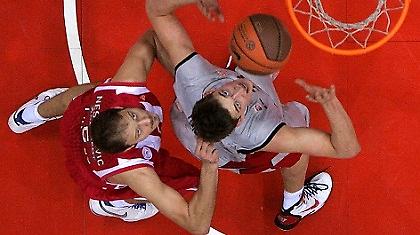 Το θέμα είναι τι κάνει μακριά από το ΣΕΦ