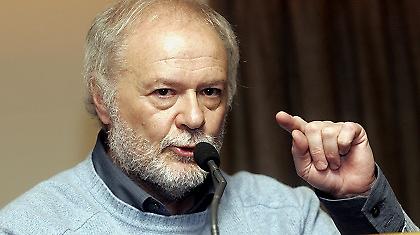 Αποχώρηση Χήνα από το ΔΣ της ΠΑΕ ΑΕΚ με αιχμές