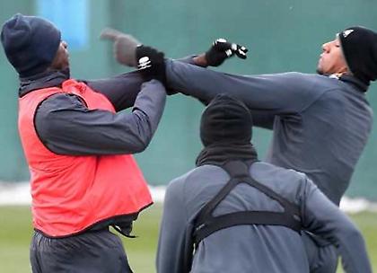 Από τις γροθιές, στις αγκαλιές (pics)