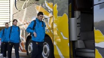 Τρέχει να προλάβει τη σέντρα η «Μπάρτσα»