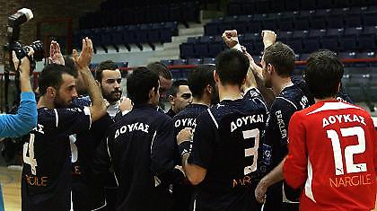 Κορυφή για ΑΕΚ, μεγάλη νίκη για Δούκα, «σοκ» για Φίλιππο