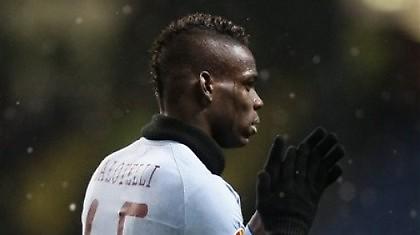 Δεν το κουνάει ο Μπαλοτέλι!