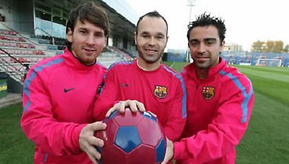 Γκουαρντιόλα: «Κορυφαίος ο Μέσι, αλλά το αξίζουν και οι άλλοι δύο»