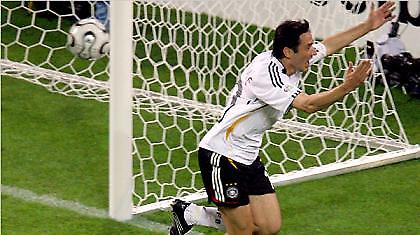 Αποχωρεί ο Νόιβιλ