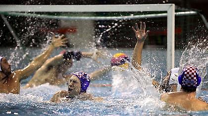 Υπέκυψε στο «θηρίο»