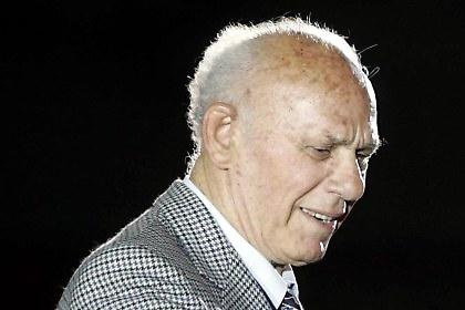 Η ΑΕΚ βραβεύει τον Κανάκη