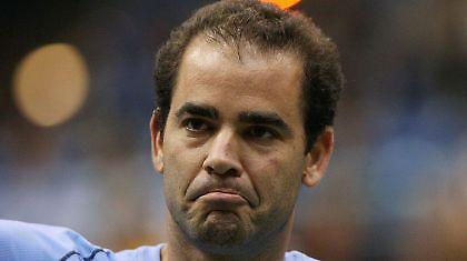 Έκαναν «φτερά» τα τρόπαια του Σάμπρας