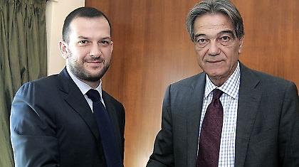 «Να αρχίσουμε τα έργα το 2011»