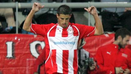 Ο Μιραλάς ξορκίζει τους δαίμονες