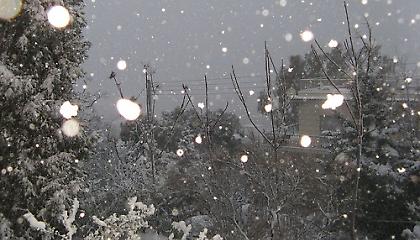 Το χιόνι κατεβαίνει στην Αττική!