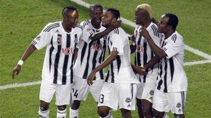 Στα ημιτελικά η Μαζέμπε