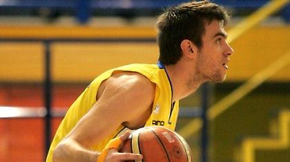 Μάντζαρης: «Το ‘εγώ’ κάτω από το ‘εμείς’»