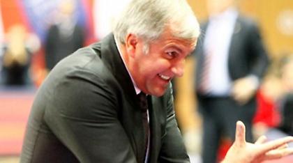 Η «έκρηξη» του Ομπράντοβιτς και η φοβερή μεταφράστρια (video)