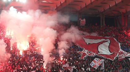 Πως την πατάνε όλοι εκεί μέσα