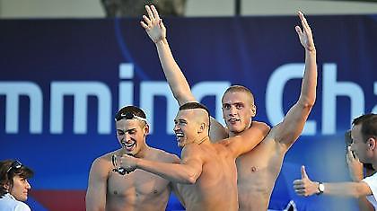 Παγκόσμιο ρεκόρ στα 4Χ400 ανδρών