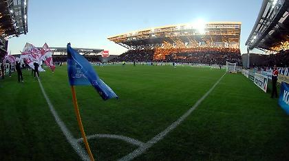 Στου δρόμου τα μισά…