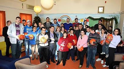 Μοίρασαν δώρα και… χαμόγελα