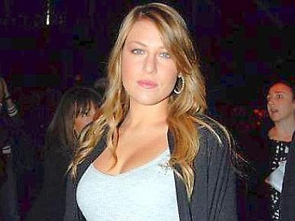 Ντροπιασμένη η κόρη του Μπερλουσκόνι