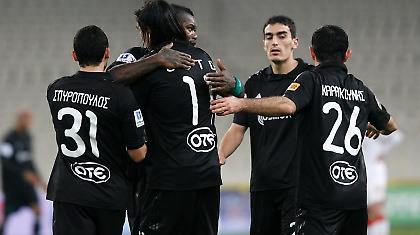 Τα Χριστούγεννα… βάφτηκαν πράσινα!