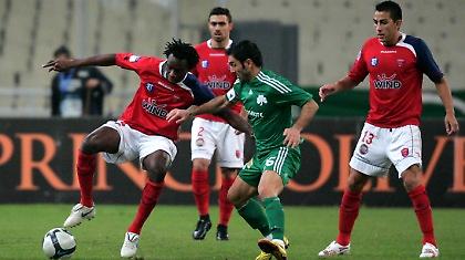 Πρώτα φορ και στο βάθος Κουμορτζί