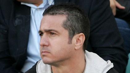 Παίρνει δάνειο