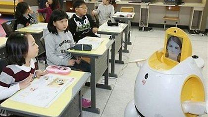 Δασκάλες-Ρομποτ σε σχολεία της Ν. Κορέας