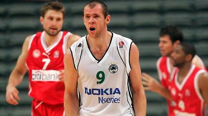 Στέλνουν Σμόντις, Σισκάουσκας στην Ελλάδα!