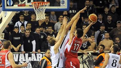 Οι 300 του έγιναν… εφιάλτης