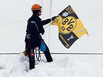 Η σημαία του εχθρού (pics)