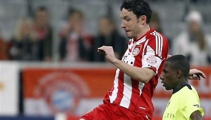 Δεν φεύγει ο Φαν Μπόμελ