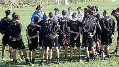 Τους έστειλε για… Πρωτοχρονιά ο Χιμένεθ