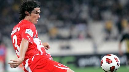 Μα πρωτοχρονιάτικα πήγε να του σπάσει το πόδι;