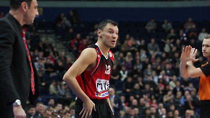 Φοράει… φέσι ο «Σάρας»