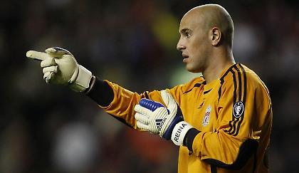 Πιστός στη Λίβερπουλ ο Ρέινα