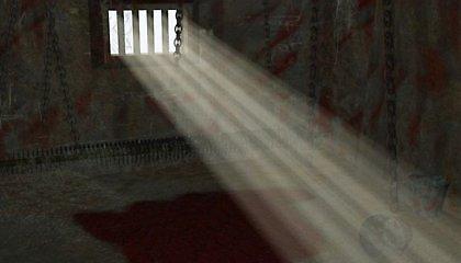 Κρατούμενος κάρφωσε καρφί στο κεφάλι του