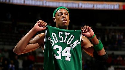 O Πιρς καλείται να πληρώσει ένα φοβερό πρόστιμο