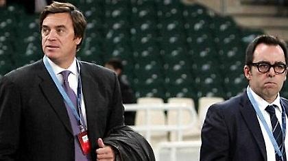 Ο ένας κλείνει «πακέτα», κι’ ο άλλος…