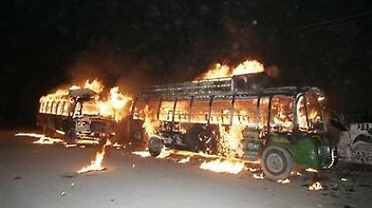 Επίθεση σε σχολικό λεωφορείο!