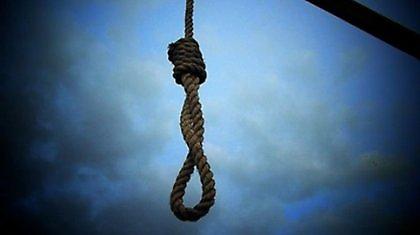 Θανατοποινίτης απαγχονίστηκε δημόσια στην Τεχεράνη