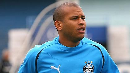 Θέλει παραμονή και εθνική ο Γκάμπριελ