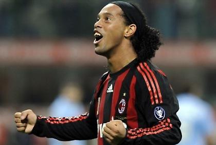 Τσάμπα περίμεναν τον Ροναλντίνιο…